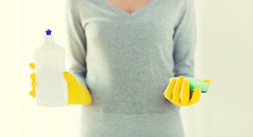 Stain treatment process for mattress cleaning